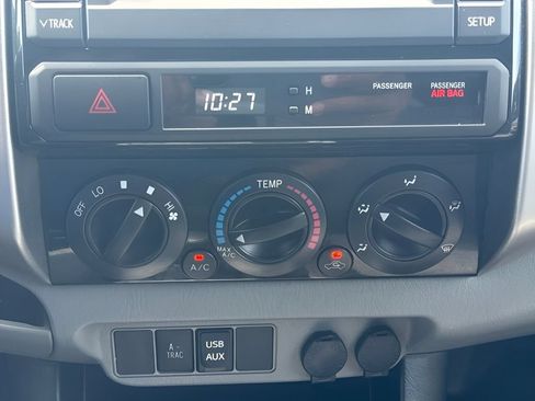 Used 2013 Toyota Tacoma 4x4 Double Cab w/ TRD Off-Road Pkg image 9