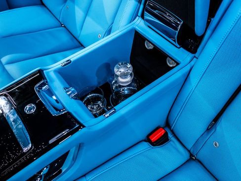 Used 2025 Rolls-Royce Phantom Mansory image 43