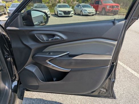 Used 2024 Chevrolet Trax ACTIV w/ Driver Confidence Package image 25