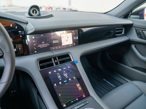 New 2026 Porsche Taycan image 15