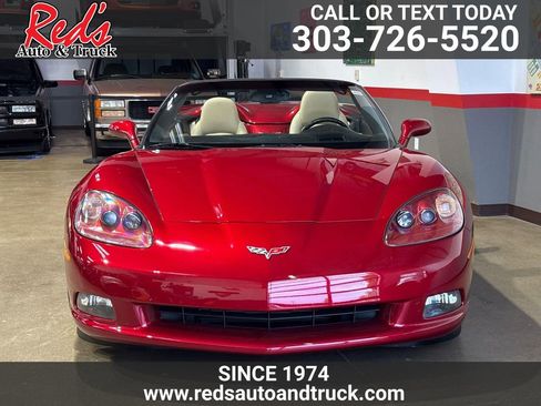 Used 2008 Chevrolet Corvette Convertible w/ Preferred Equipment Group RWD image 4