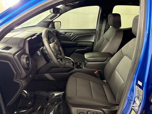 Used 2024 Chevrolet Colorado Trail Boss w/ Technology Package AWD/4WD image 28