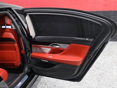 Used 2017 BMW M760i xDrive image 48