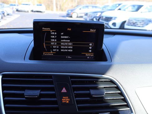 Used 2018 Audi Q3 2.0T Premium Plus image 19