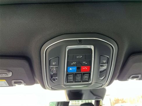 New 2025 Jeep Grand Cherokee L Limited w/ Luxury Tech Group II image 14