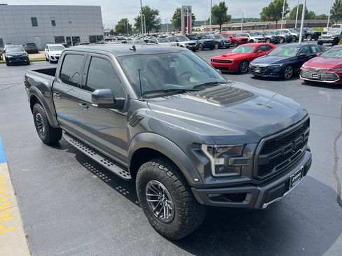 Used 2019 Ford F150 Raptor w/ Equipment Group 802A Luxury AWD/4WD image 7