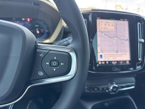New 2025 Volvo EX40 Core w/ Climate Package image 30
