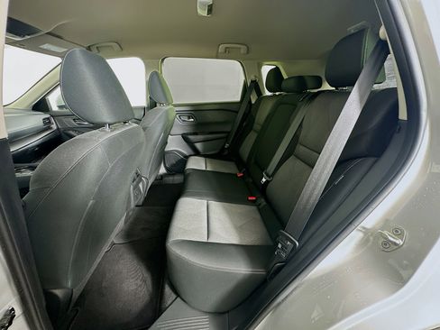 Used 2024 Nissan Rogue SV image 26