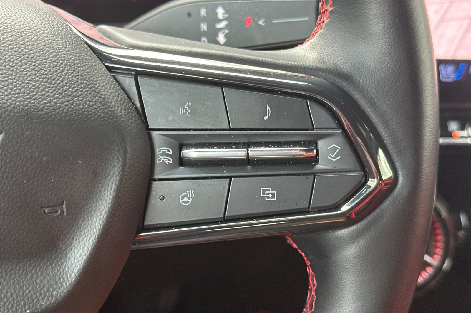 Used 2024 Chevrolet Blazer EV RS AWD/4WD image 36