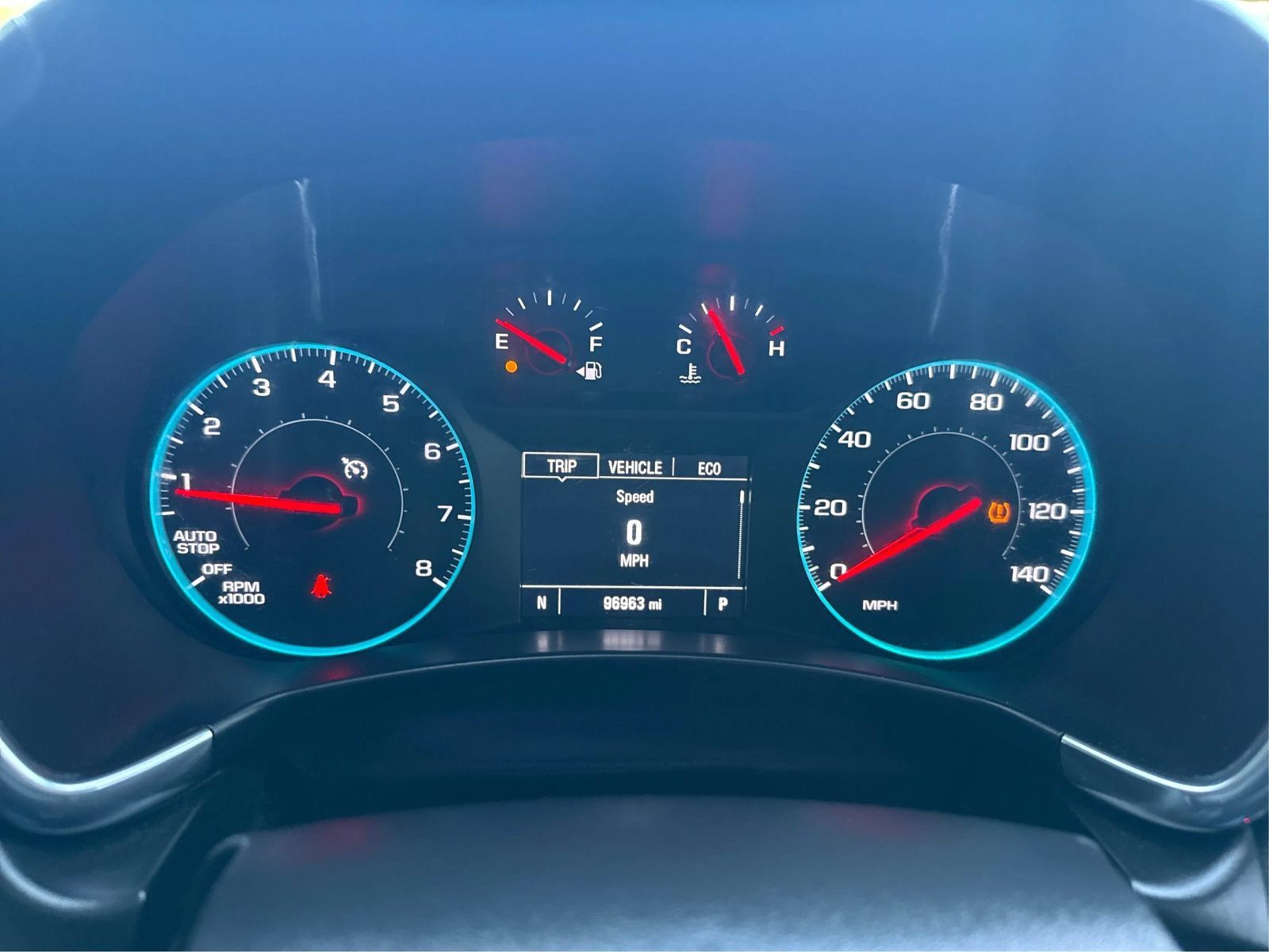 Used 2018 Chevrolet Equinox LT FWD image 16