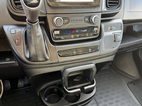 Used 2024 RAM ProMaster 2500 image 21