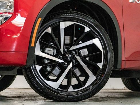 New 2025 Mitsubishi Outlander SEL image 3