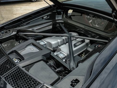 Used 2021 Audi R8 V10 RWD image 41