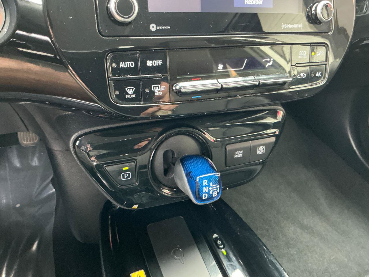 Used 2022 Toyota Prius XLE w/ Advanced Technology Package AWD/4WD image 13