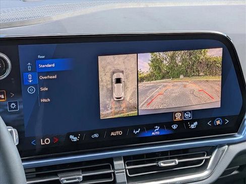 New 2026 Chevrolet Equinox EV LT image 12