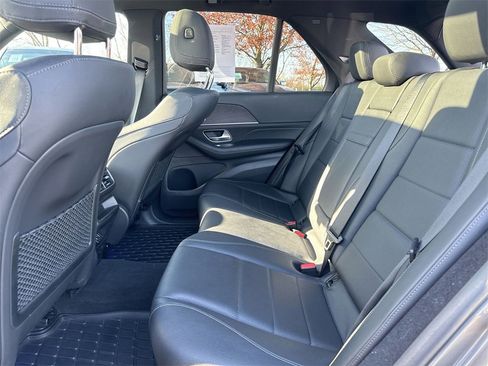 Used 2022 Mercedes-Benz GLE 350 4MATIC image 7