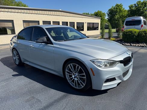 Used 2015 BMW 335i Sedan RWD image 4