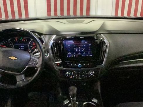 Used 2023 Chevrolet Traverse LT w/ LPO, Floor Liner Package AWD/4WD image 14