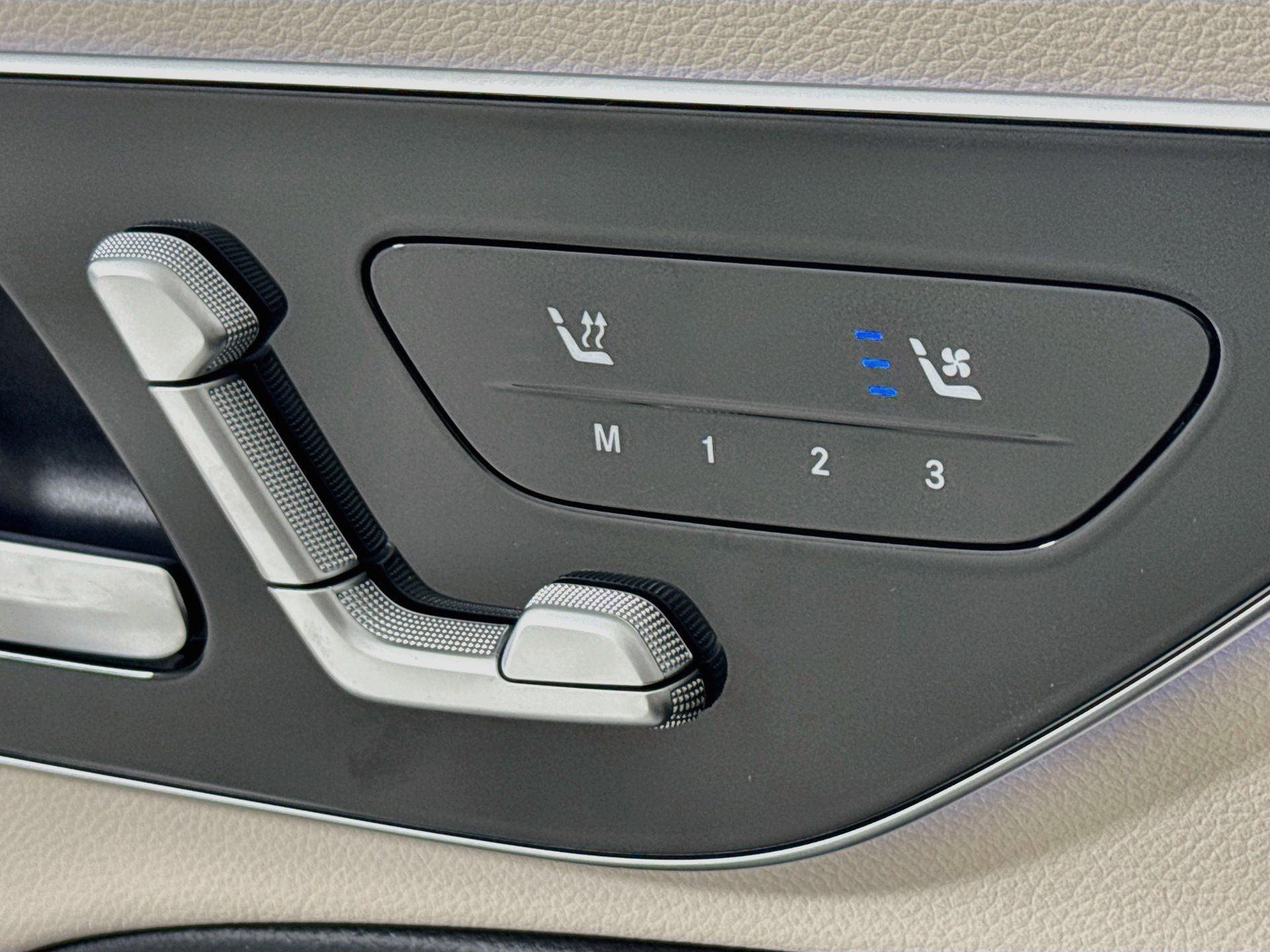 New 2027 Mercedes-Benz E 350 4MATIC Sedan image 22