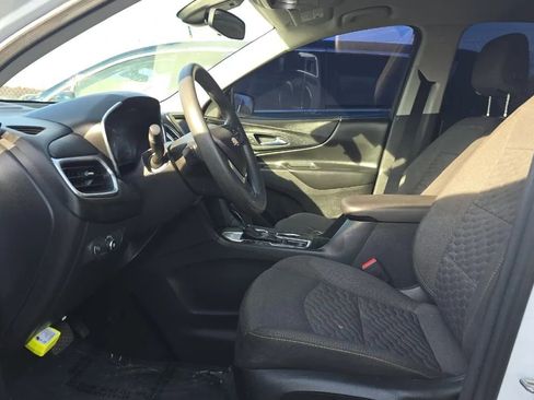 Used 2020 Chevrolet Equinox LT w/ LPO, Floor Liner Package image 5