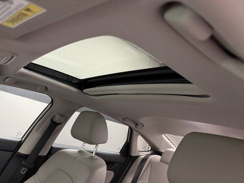 Used 2024 Honda Civic Touring image 23