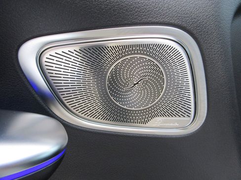 Used 2023 Mercedes-Benz GLC 300 4MATIC image 29