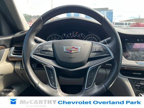 Used 2018 Cadillac CT6 Luxury AWD/4WD image 12
