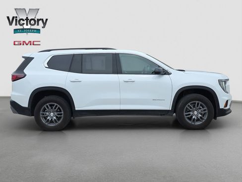 Used 2025 GMC Acadia Elevation image 18