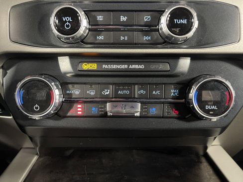 Used 2022 Ford F250 Lariat w/ Tremor Off-Road Package image 26