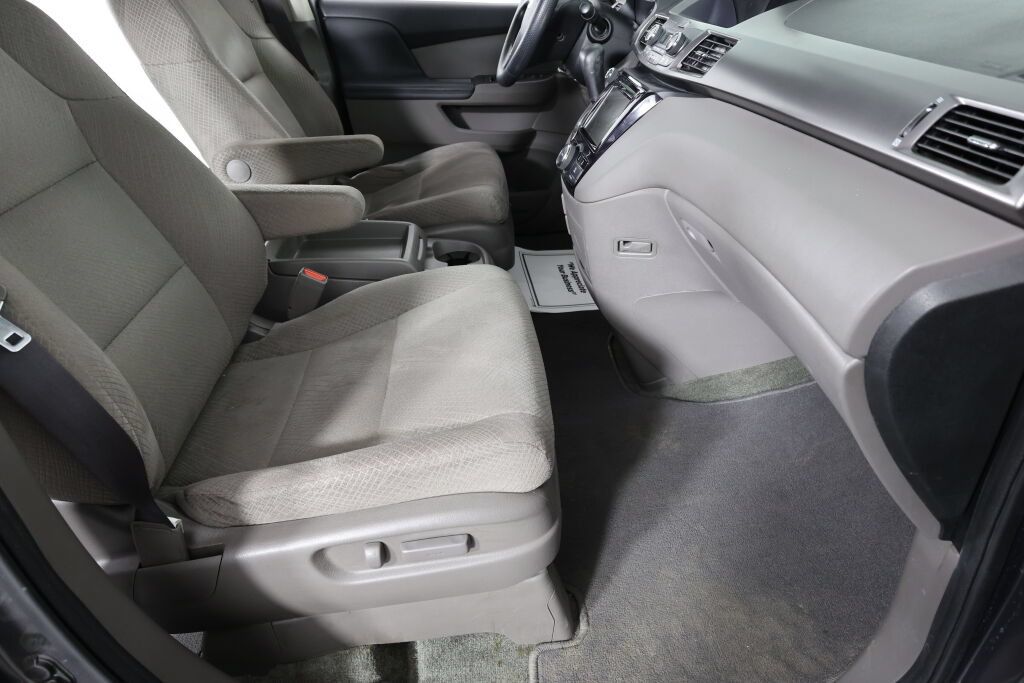 Used 2015 Honda Odyssey EX image 24