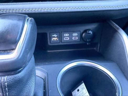 Used 2023 Toyota Highlander XSE FWD image 15