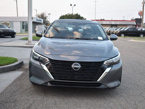 Used 2025 Nissan Sentra S FWD image 14