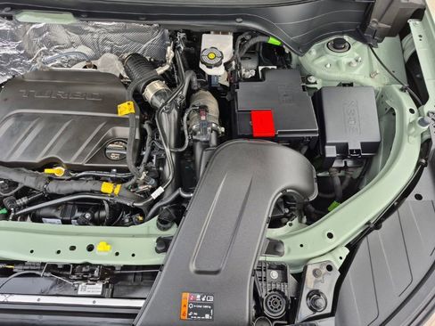 Used 2025 Chevrolet Trax ACTIV w/ Driver Confidence Package image 57