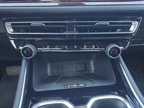 New 2026 Chevrolet Traverse Z71 AWD/4WD image 25