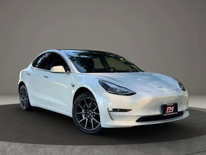 Used 2019 Tesla Model 3 Standard Range Plus