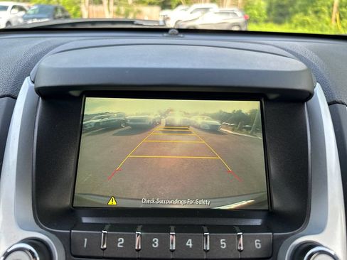 Used 2017 GMC Terrain SLE FWD image 33