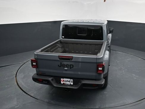 New 2026 Jeep Gladiator Sport image 42