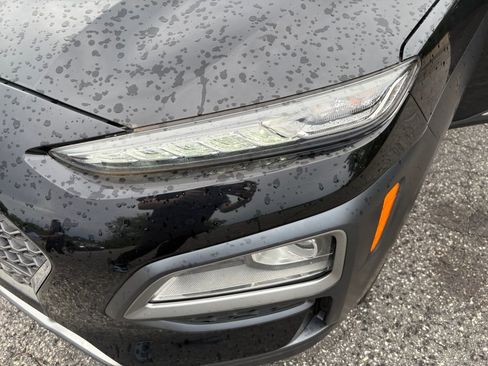 Used 2021 Hyundai Kona Limited FWD image 30
