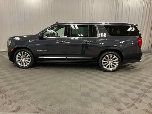 Used 2024 GMC Yukon XL Denali w/ Denali Reserve Package AWD/4WD image 13