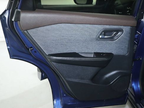 Certified 2023 Nissan Rogue SV AWD/4WD image 13