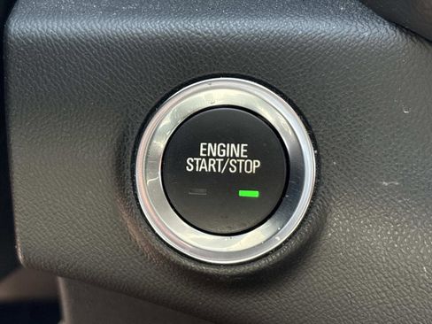 Used 2022 GMC Terrain SLE w/ Driver Convenience Package image 27