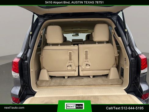 Used 2013 Lexus LX 570 4WD image 40