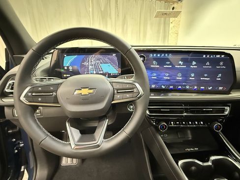 New 2026 Chevrolet Traverse LT w/ Sun and Wheel Package image 29