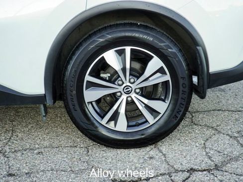 Used 2024 Nissan Murano SV image 7