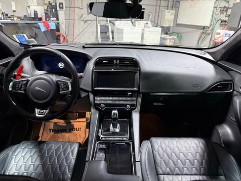 Used 2020 Jaguar F-PACE SVR AWD/4WD image 6