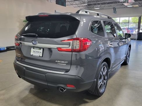 Used 2024 Subaru Ascent Touring AWD/4WD image 5