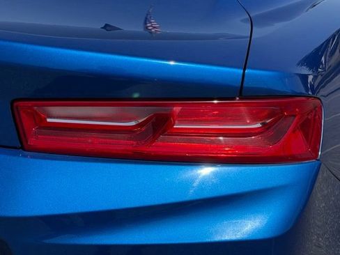 Certified 2018 Chevrolet Camaro LT RWD image 19