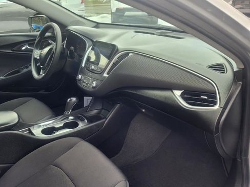 Used 2020 Chevrolet Malibu LS image 22