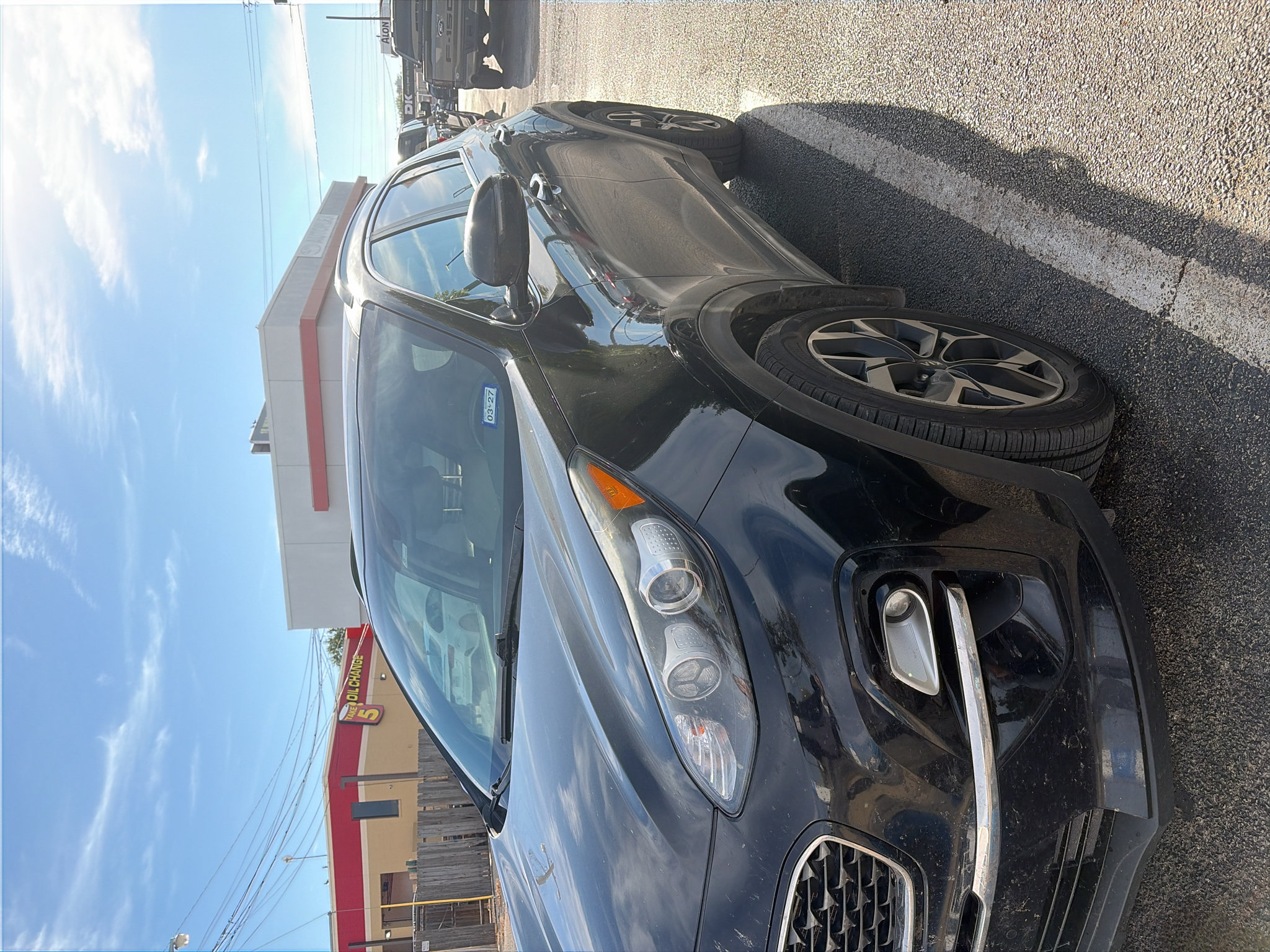 Used 2020 Kia Sportage EX w/ EX Technology Package FWD image 1