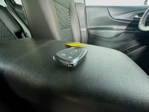 Used 2021 Chevrolet Equinox LT FWD image 40